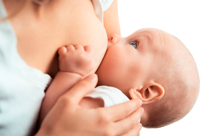 Beneficios lactancia materna cólico lactante
