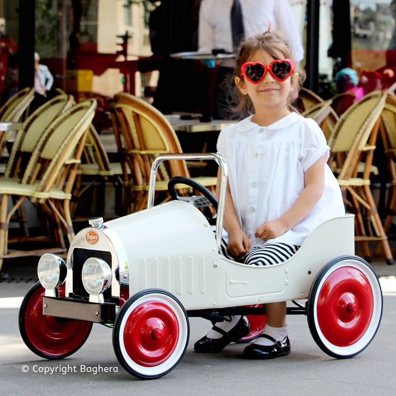 coches de pedales para niños